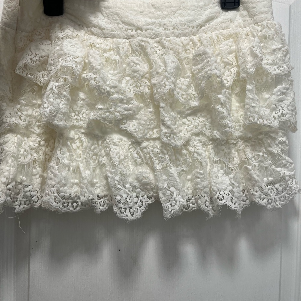 Forever 21 Cream Ruffled Lace Mini Skirt - Picture 3 of 4